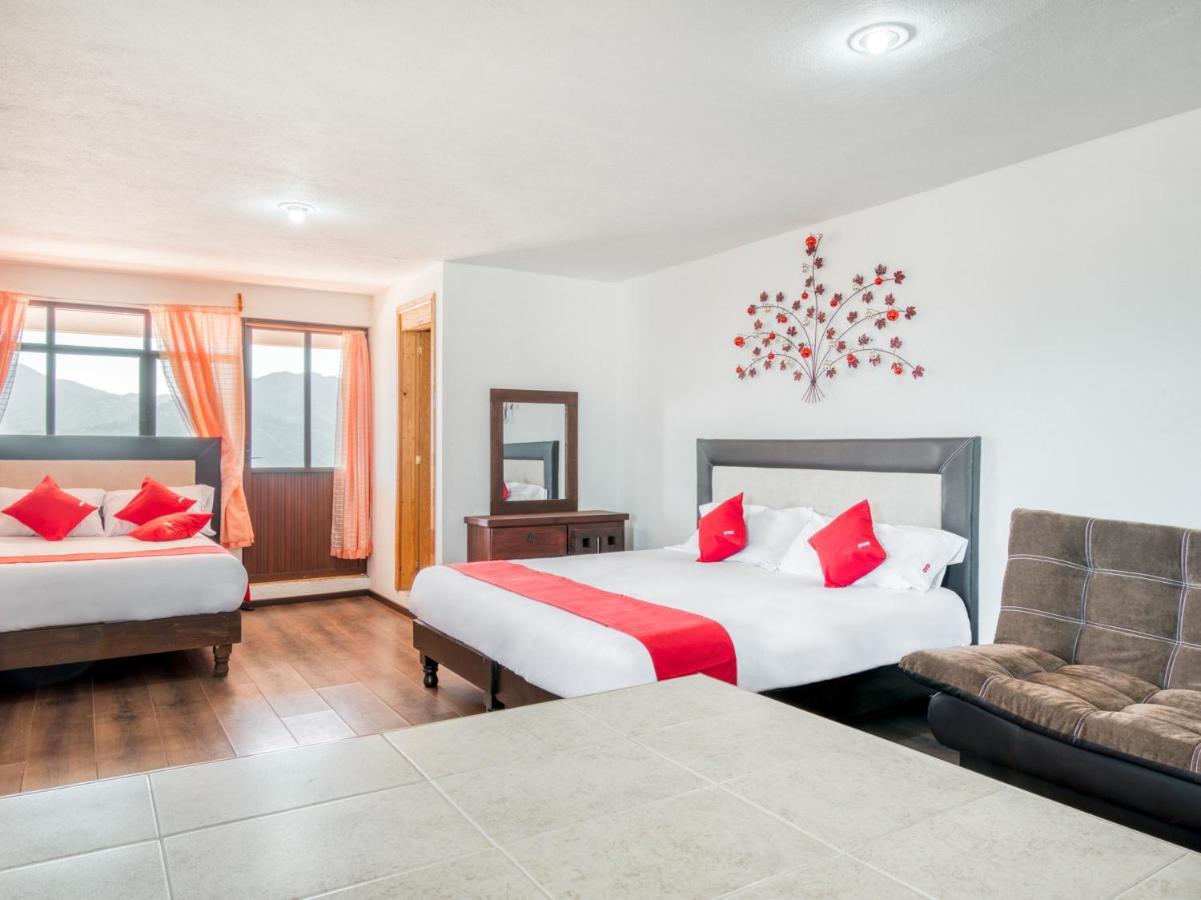 Hotel Vista Markés Zacatlán Esterno foto